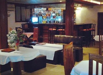 cameroon/ebolowa/restaurant/restaurant-fleur-d-or