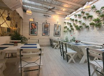 ecuador/quito/la-carolina/restaurant/zfood