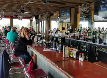 Salty Pelican Bar & Grill