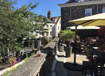 guernsey/jethou/restaurant/hideaway-patisserie-and-brasserie