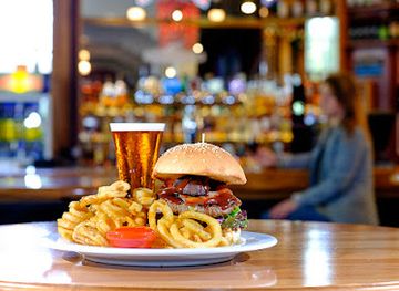 new-zealand/rotorua/restaurant/pig-whistle-historic-pub