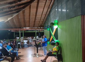 jamaica/port-antonio-area/restaurant/somerset-falls