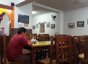 bolivia/tarija-valley/restaurant/restaurante-salteneria-punto-de-encuentro