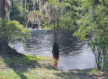 florida/suwannee-river/restaurant/sandy-point-restaurant