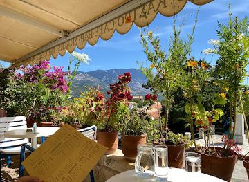 greece/ionian-islands/restaurant/kastro-cafe