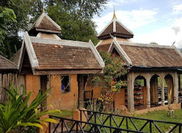 laos/xieng-khouang-plateau/restaurant/mandalao-restaurant-and-elephant-rescue-park