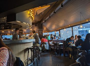 belgium/louvain-la-neuve/restaurant/les-halles