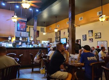 texas/galveston/restaurant/mama-teresa-s-flying-pizza