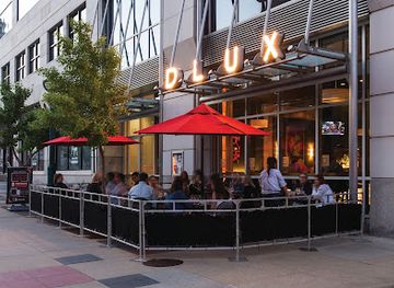 wisconsin/madison/capitol-square/restaurant/dlux