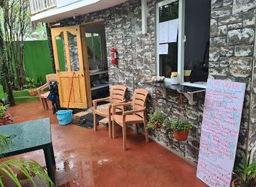 seychelles/victoria/restaurant/bites-for-health-snack-shop