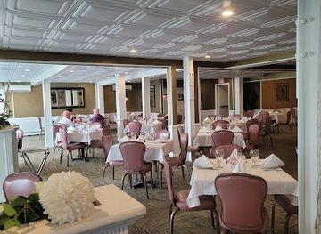 Carlucci's Waterfront