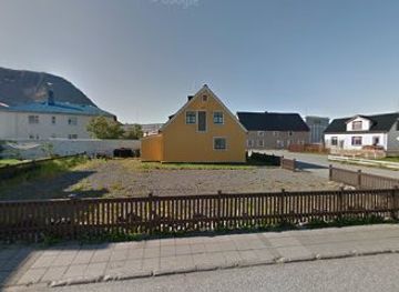 iceland/dynjandi-waterfall/restaurant/faktorshus-in-haestikaupstadur