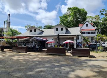 suriname/coronie-district/restaurant/de-gadri