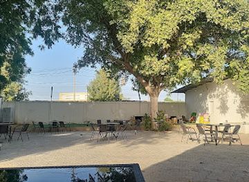 chad/hadjer-lamis/restaurant/zenzibar