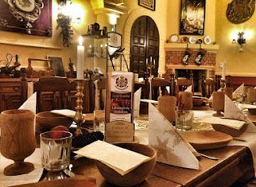 hungary/miskolc/restaurant/aranykorona-tortenelmi-etterem-latvanypince