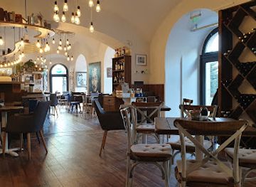 hungary/eger/restaurant/depresso-kitchen-etterem