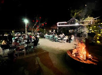 vietnam/dalat/tuyen-lam-lake/restaurant/phong-lu-quan