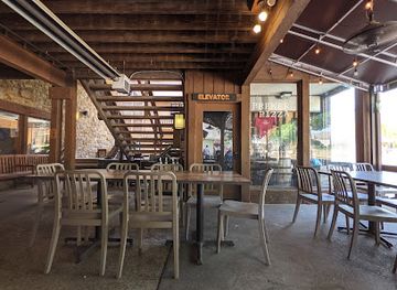 indiana/yellowwood-state-forest/restaurant/big-woods-pizza