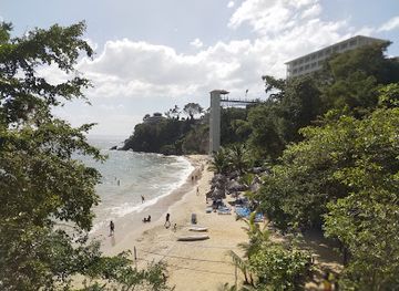 dominican-republic/samana/restaurant/colego-restaurant