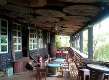 haiti/sud-est/restaurant/o-zone-the-village