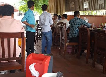cambodia/kampong-speu/restaurant/khmer-food-restaurant-prak-sombath