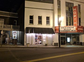 virginia/danville/restaurant/moon-river-thai-bistro