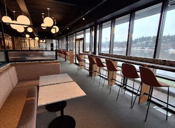 sweden/scania/restaurant/scania-lake-house