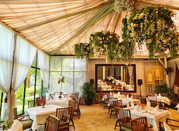 32Mansion / Beach Blanket Babylon