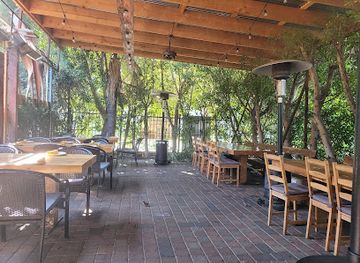 california/burbank/restaurant/the-stage-california-fusion-restaurant-and-cafe