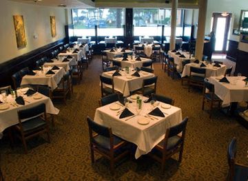 florida/clearwater-beach/restaurant/forlini-s-restaurant