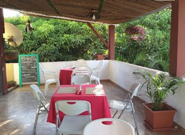 mayotte/chiconi/restaurant/au-triangle-dore