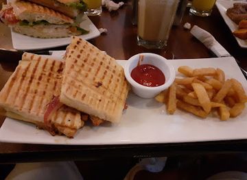 uruguay/sierra-de-los-caracoles/restaurant/el-hornero