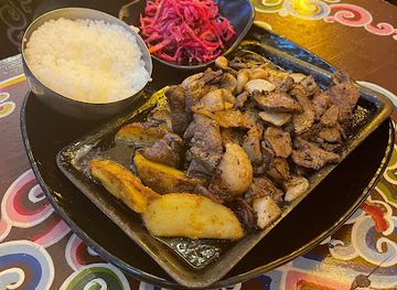 mongolia/mongolian-manchurian-grassland/restaurant/zochin-mongol-zoog-4