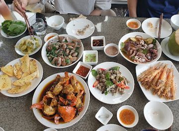 vietnam/ha-long/restaurant/nha-hang-hong-hanh-3