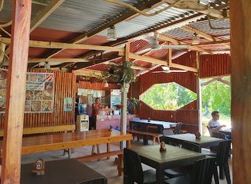 philippines/siquijor/restaurant/y-road-restaurant