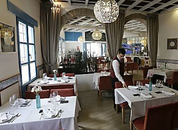 spain/seville/restaurant/el-traga