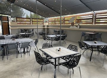 california/modesto/restaurant/strings-italian-cafe-modesto