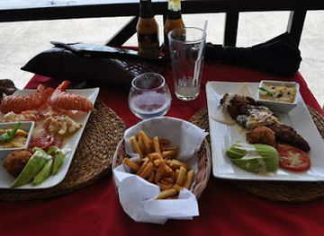 saint-lucia/marigot-bay/restaurant/chef-robby-s-caribbean-pirates