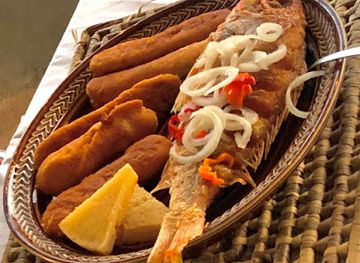 jamaica/hellshire-hills/restaurant/the-fish-hut-hellshire-beach