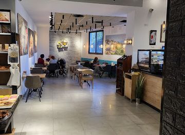 israel/safed/restaurant/avisror-besarim