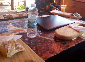 uganda/jinja/restaurant/rolex-joint