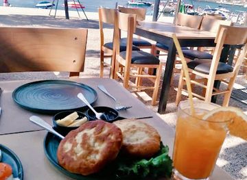 albania/himara/restaurant/obelix-beer-n-burger