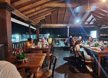 jamaica/surrey-county/restaurant/gloria-s