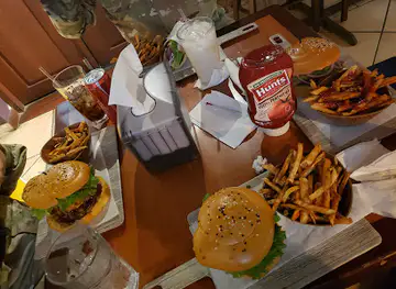 Burgers & Cheesecakes by Coffee Sides