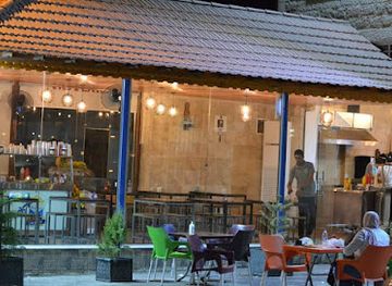 jordan/jerash/restaurant/caravan-food-juice