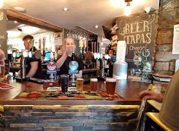 Three Horseshoes Country Inn