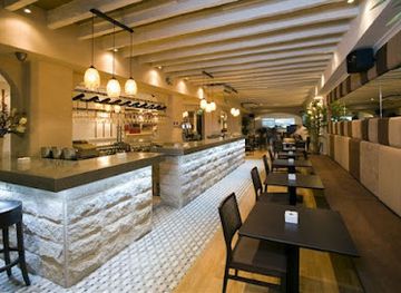 gibraltar/gibraltar/restaurant/corks