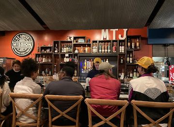 missouri/st-louis/the-loop/restaurant/mission-taco-joint-delmar-loop