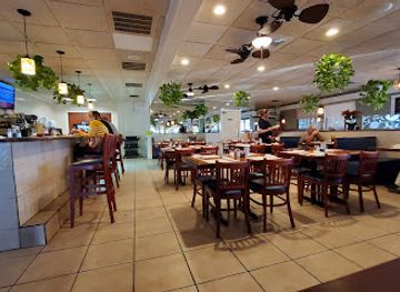 florida/sebring/restaurant/dimitri-s-restaurant-pizza-kitchen-and-its-5-o-clock-somewhere-bar