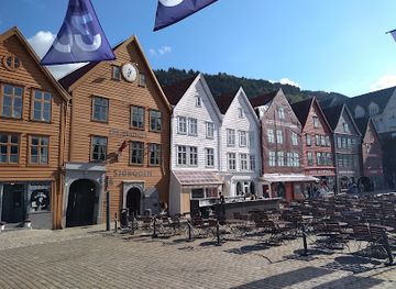 norway/bryggen-bergen/restaurant/to-kokker